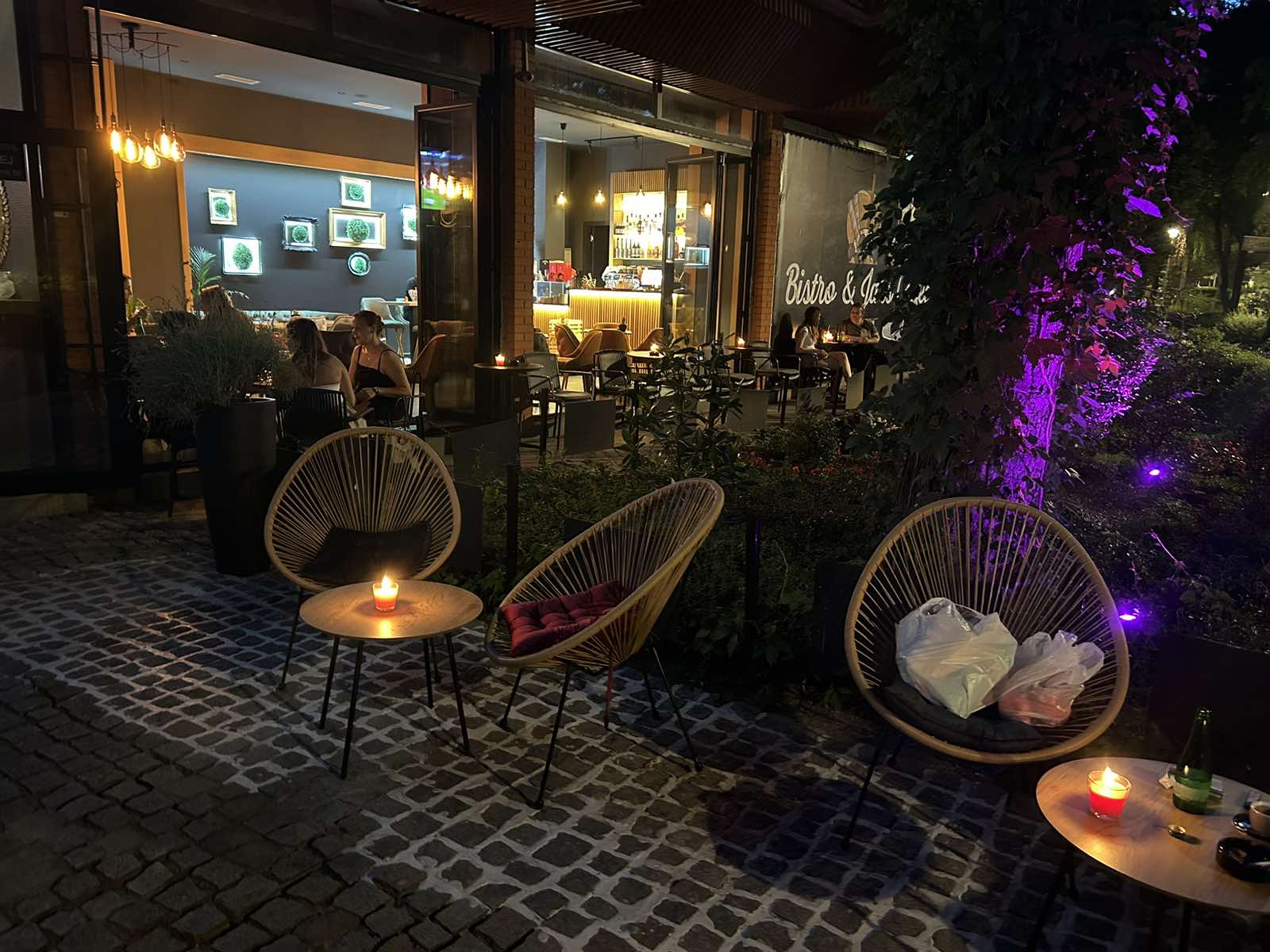 Bistro & Jars Coffee Bar